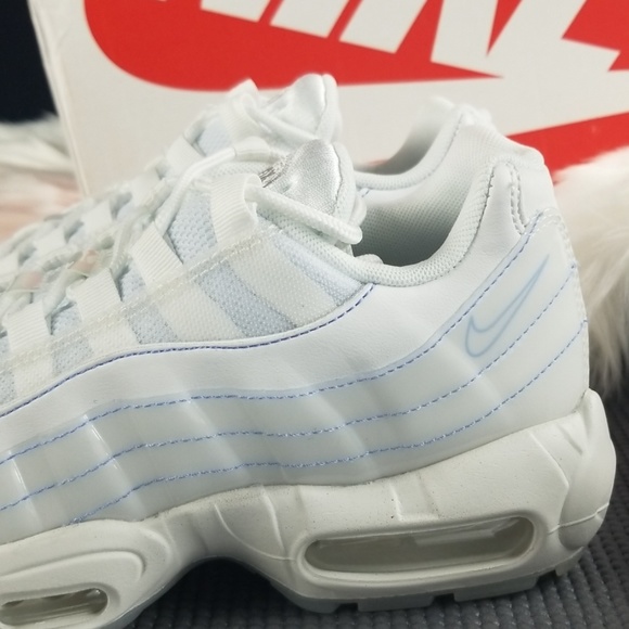 Nike Air Max 95 SE Womens - Picture 4 of 8